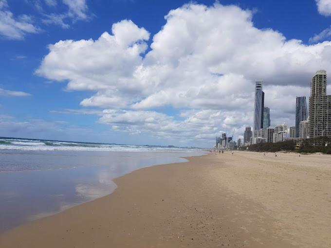 Surfers Paradise - Huge Family *